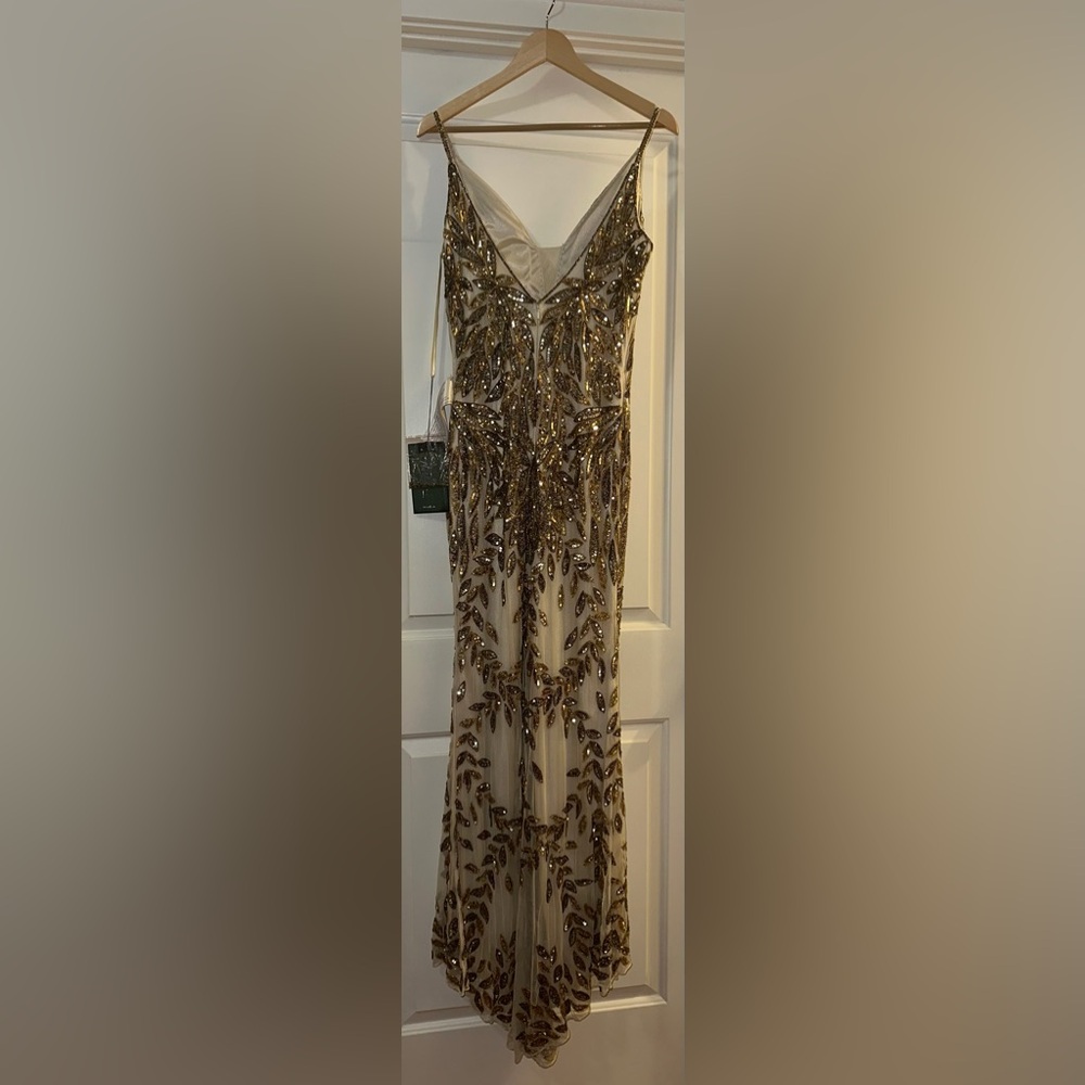 MAC DUGGAL
Gold Hand Beaded Leaf Embellished EvenPlunge Neck Evening Gown - Picture 7 of 13